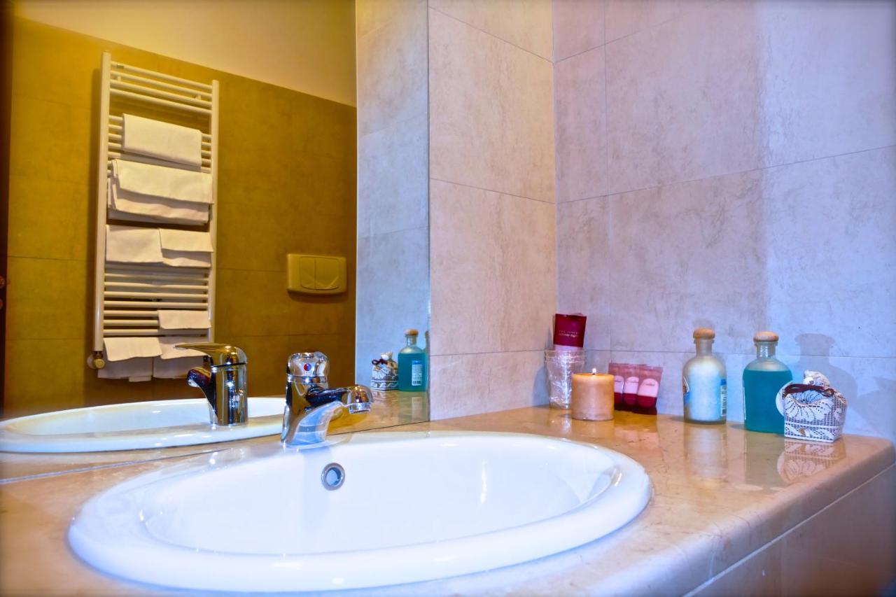 Hotel Colucci Nusco Екстер'єр фото