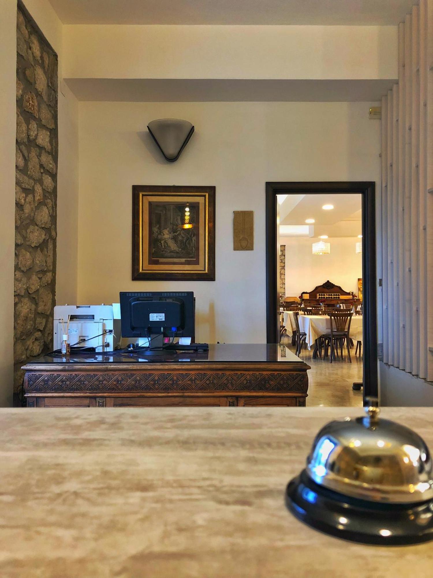 Hotel Colucci Nusco Екстер'єр фото
