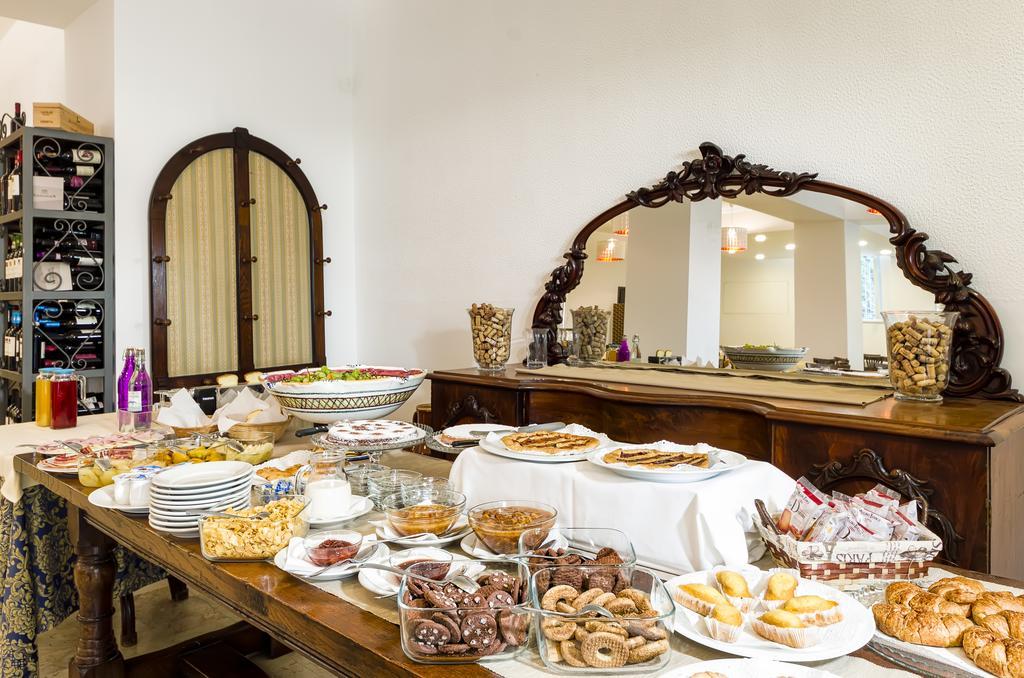 Hotel Colucci Nusco Екстер'єр фото