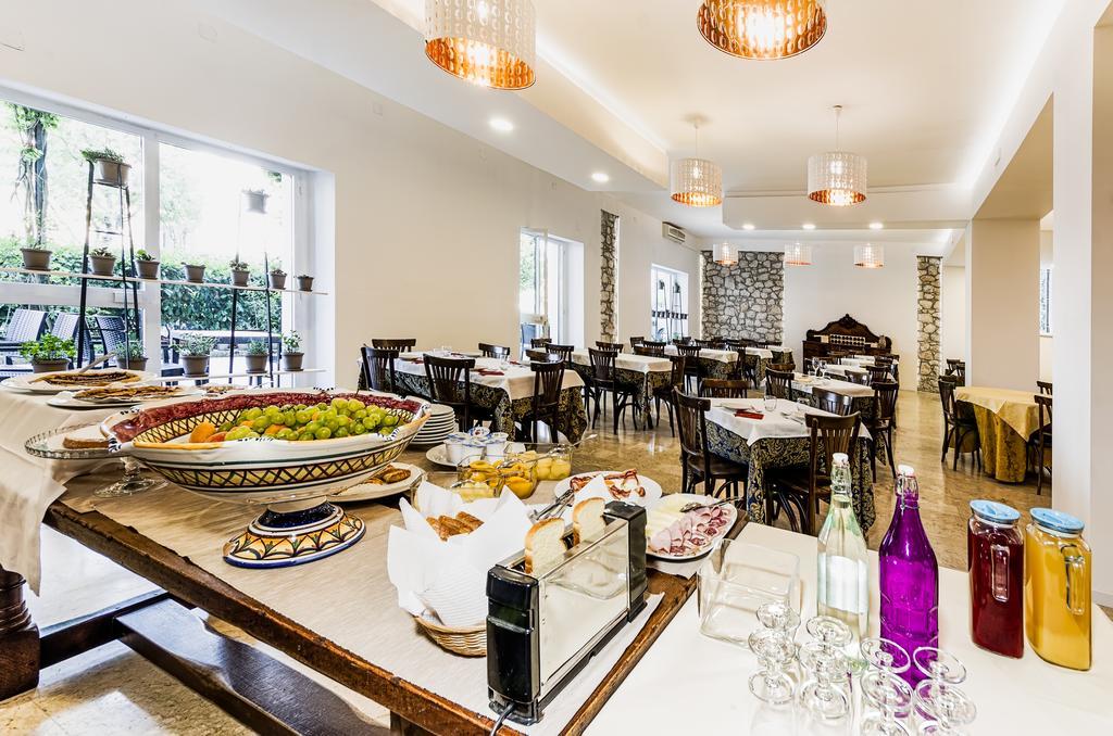 Hotel Colucci Nusco Екстер'єр фото
